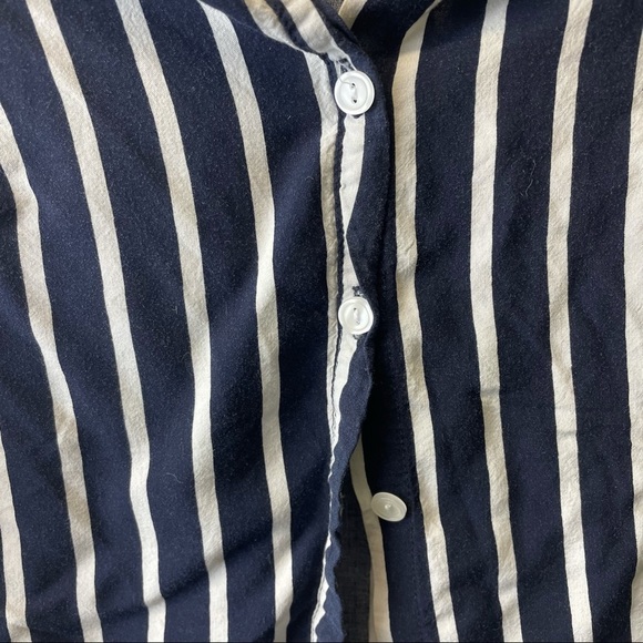 Timing crop top button up stripped top size small - Picture 3 of 5
